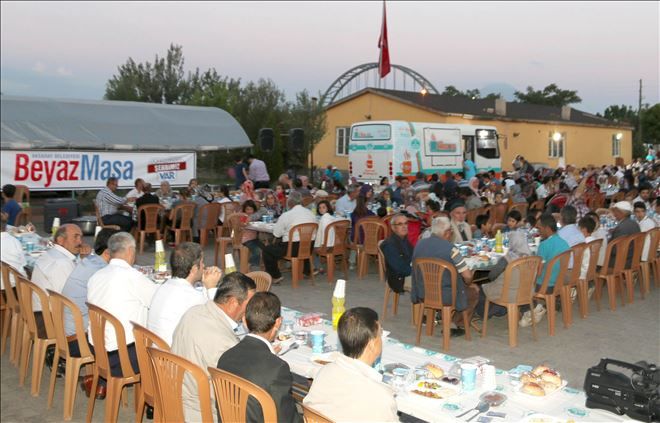 Belediye Hamidiye Alaca Mahallesinde Vatandaşlara İftar Verdi