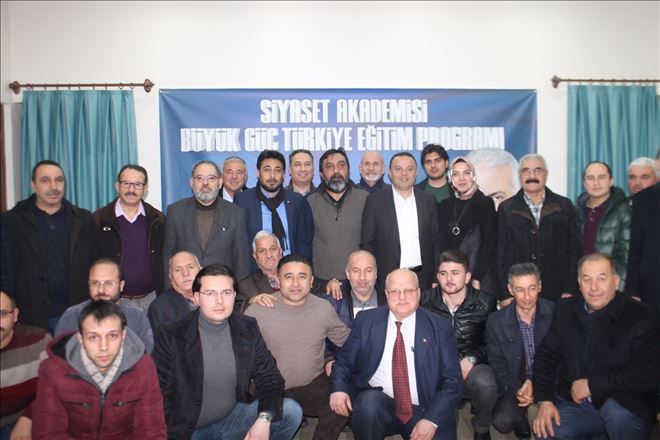 Aksaray´da Ak Parti Siyaset Akademisi Başladı