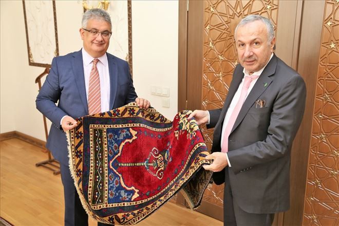 TÜRSAB Başkanı Başaran Ulusoy´dan Vali Pekmez´e ziyaret