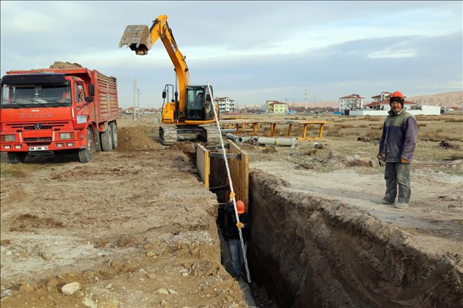 Yavuz Sultan Selim ve Yeni Mahallenin Alt Yapısını Yenileniyor