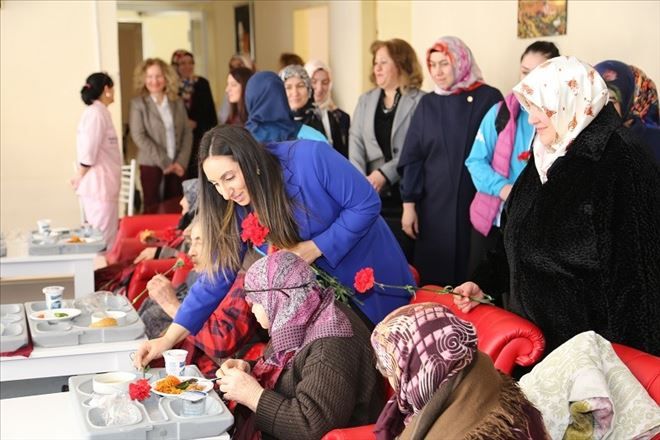 Yeşim Pekmez;Ailenin, toplumun en temel taşı kadınlardır