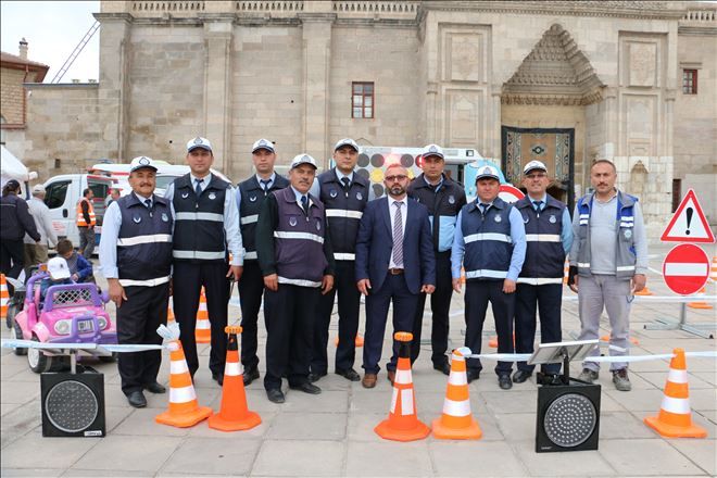 Belediye Çocuklara Trafik Eğitim Parkuru Düzenledi