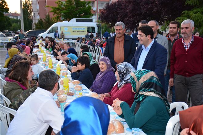 2 Bin 500 Kişi İftar Sofrasında Buluştu