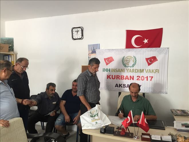 İHH Merkez´den Kurban Paketleri Geldi