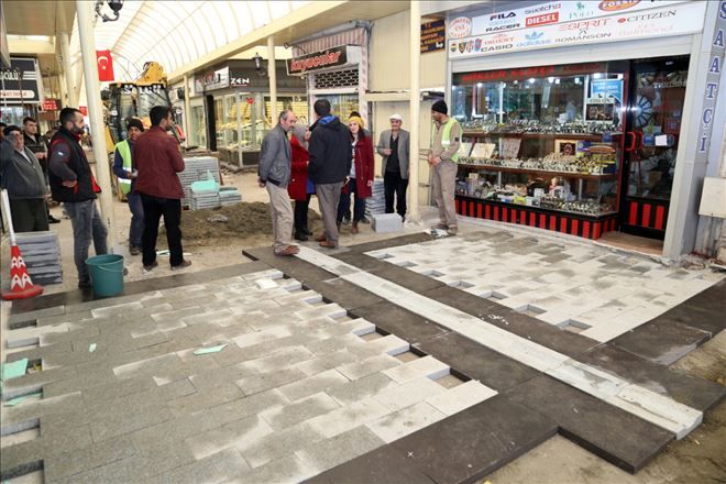 Kapalı Çarşıda Zemin Yenileme Çalışmaları Sürüyor