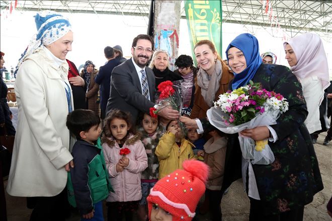 Miniklerden Anlamlı ?Kadınlar Günü´ Kutlaması