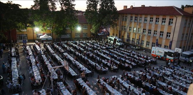 Aksaray Belediyesi İftar Programları Sürüyor