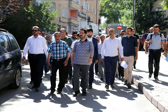 Başkan Mahallemiz´de Ekibi Bu Kez Hacıhasanlı Mahallesinde..