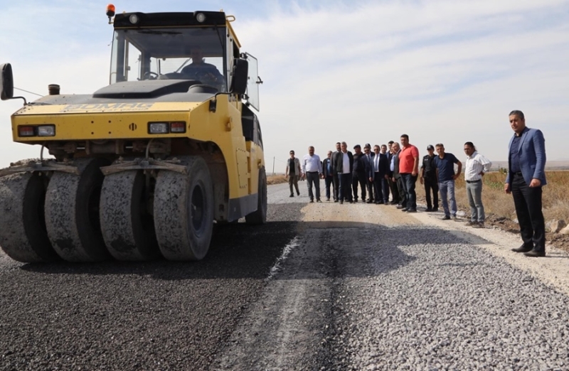 Aksaray Valisi Ali Mantı Yol Çalışmalarını Yerinde İnceledi