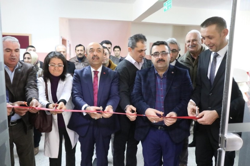 Aksaray Ortaokulunda Z Kütüphanesi Açıldı
