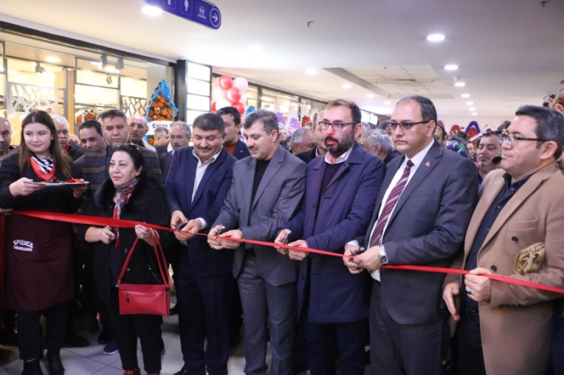 Aksaray Kültür Parksite’de Corner Store mağazası  hizmete girdi.  