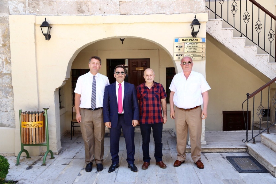 Vali Ali Mantı Kültür ve Turizm Müdürlüğü ile Müze Müdürlüğünü ziyaret etti
