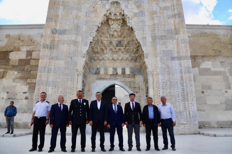 Vali Ali Mantı: “Selçuklu şaheseri Aksaray turizmine büyük katkı sağlayacak”