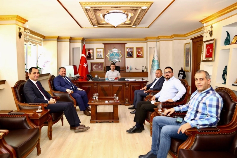 Türkiye Elektrik Üretim Şirketi Yöneticileri ve MÜSİAD Yönetimi Başkan Dinçer’i Ziyaret Etti