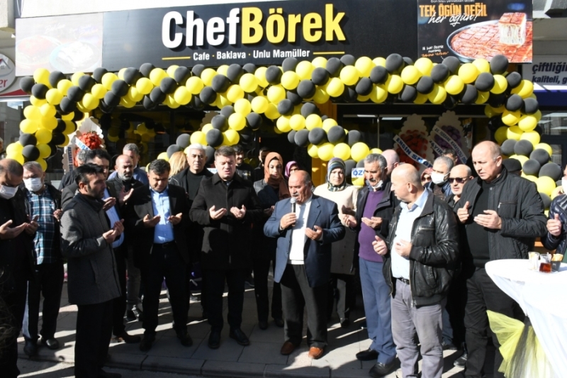 Kalitenin adı Chef Börek dualarla açıldı