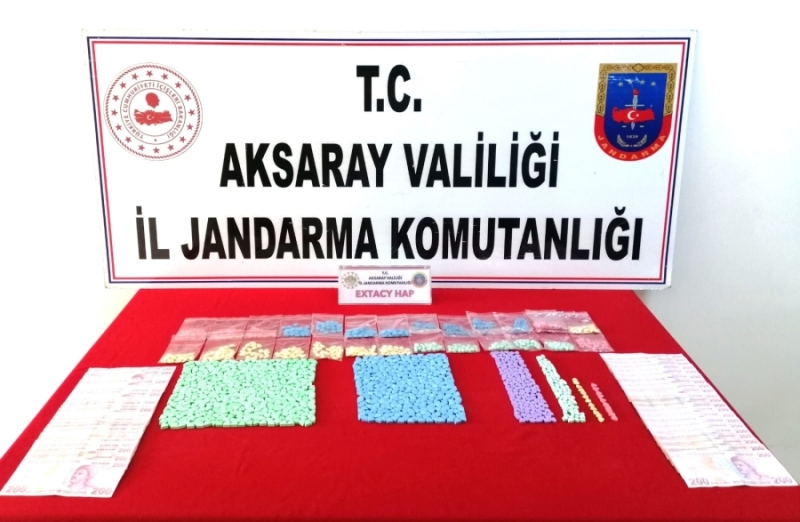 Uyuşturucu taciri Aksaray Şehirlerarası Otobüs terminalinde yakalandı