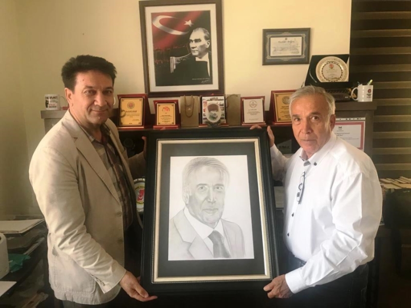 DUAYEN GAZETECİ YAVUZ DONAT’TAN AGYC BAŞKANI ACAR’A ZİYARET.