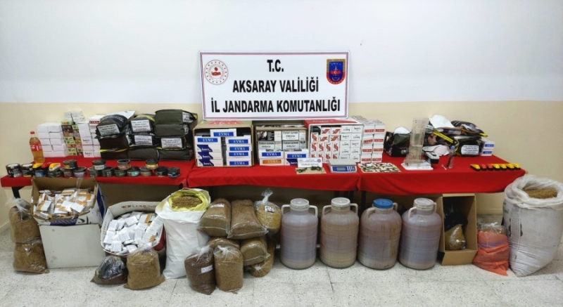 Aksaray’da Sahte Alkol,Tütün ve Tütün Mamulleri Kaçakçılığı Yapan 5 Kişi Yakalandı