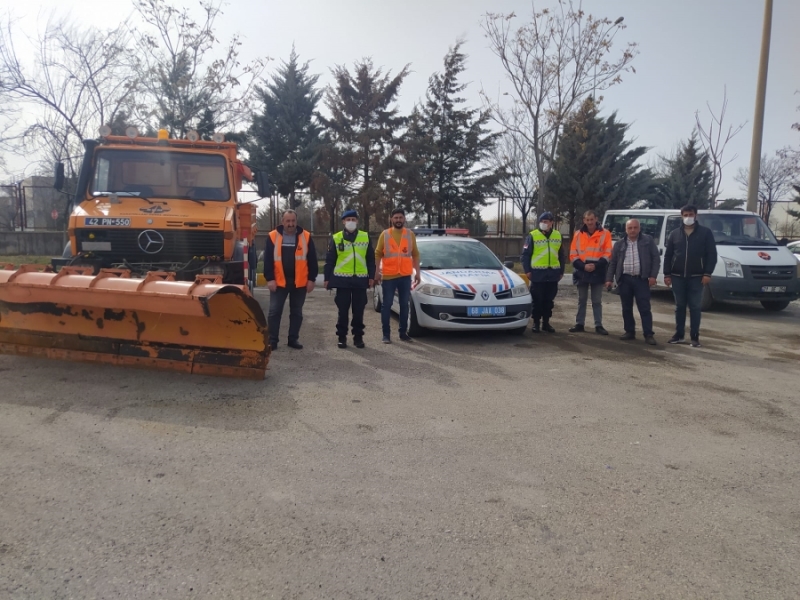 Aksaray Jandarması  trafik güvenliği eğitimini vermeye devam  ediyor