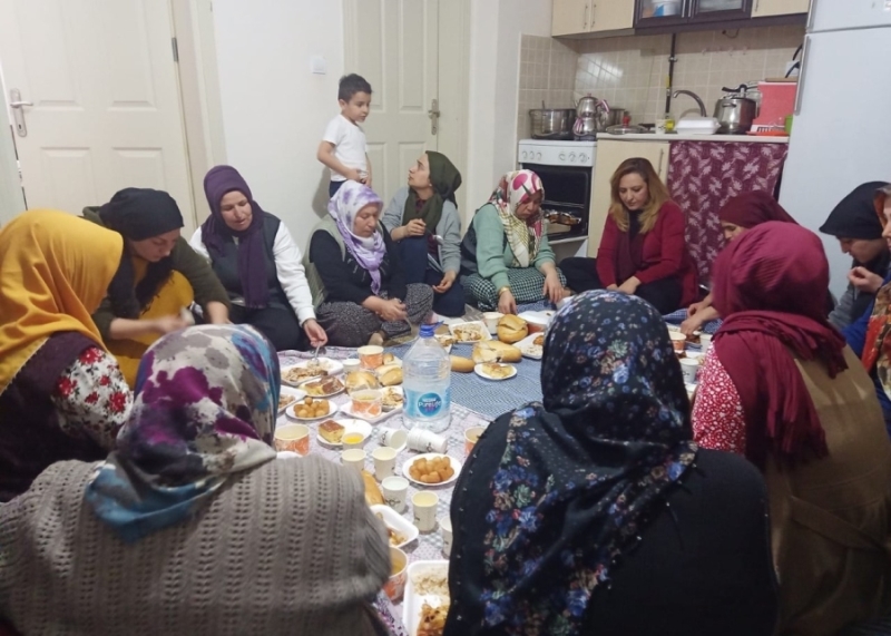 Ak Parti İl Kadın kolları, aileler ile birlikte iftar açıyor