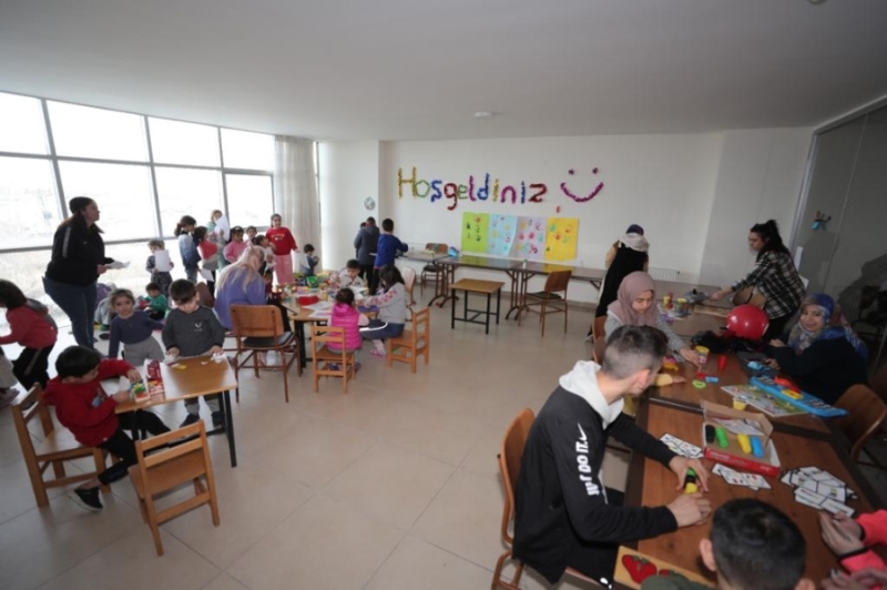 Aksaray’da depremzede çocuklara eğitim seferberliğ