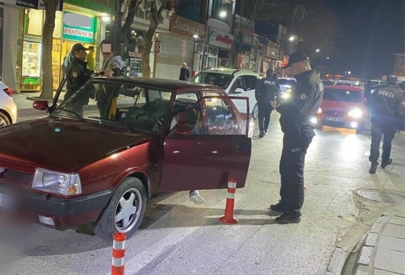 Aksaray Polisi Aranan 48 Kişiyi Yakaladı 