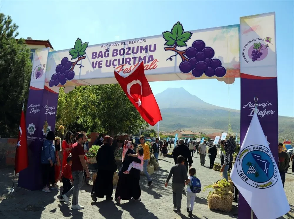 BELEDİYE BAŞKANI DR. EVREN DİNÇER, BAĞ BOZUMU VE PEKMEZ FESTİVALİNE TÜM VATANDAŞLARI DAVET ETTİ