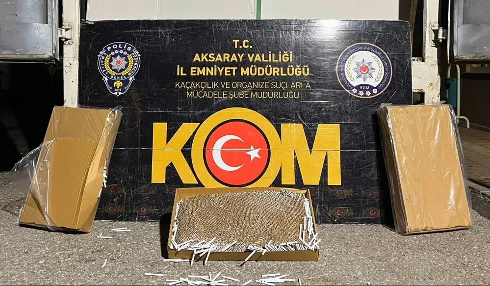 Aksaray polisi 380.000 adet doldurulmuş makaron ele geçirdi