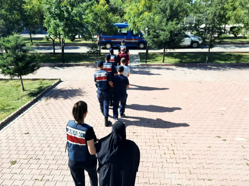 Aksaray’da DEAŞ örgütü üyesi 4 kişi göz altına alındı 1 kişi tutuklandı 