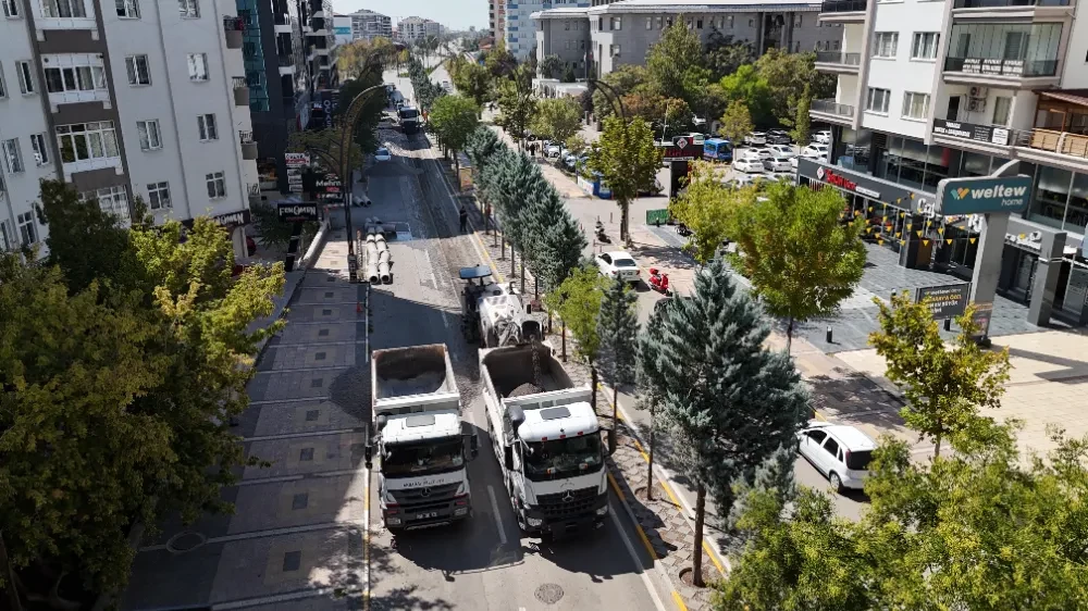 AKSARAY BELEDİYESİ EBULFEYZ ELÇİBEY CADDESİNDE KAPSAMLI BİR ALTYAPI VE ÜSTYAPI ÇALIŞMASI BAŞLATTI  