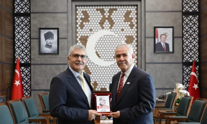 GAZETECİ İSMET ÜNVER’DEN NİĞDE VALİSİ ÇELİK’E ZİYARET