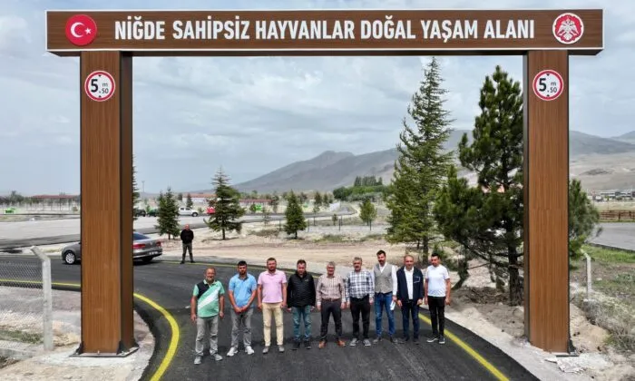 NİĞDE’DE SAHİPSİZ CANLARA GÜVENLİ  HAYAT: DOĞAL YAŞANTI SAĞLAYAN  ALAN BÜYÜYOR