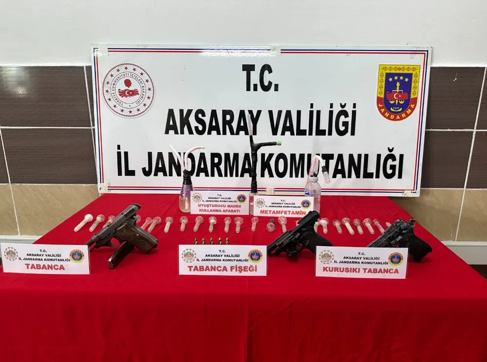 Ağaçören’de Uyuşturucu Operasyonu: Ruhsatsız Silah ve Yüklü Miktarda Metamfetamin Ele Geçirildi