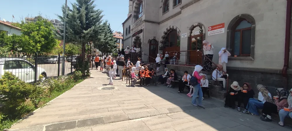 Yakabağlar Camii