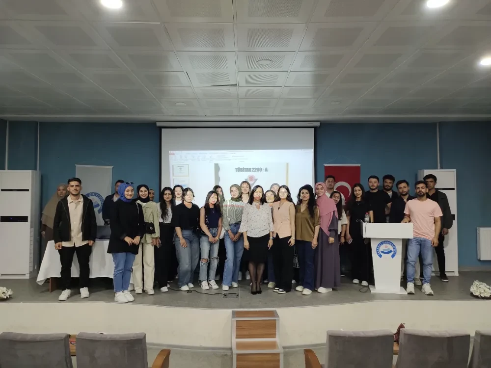 “Sahnede Matematik” Projesi  TÜBİTAK’tan destek aldı