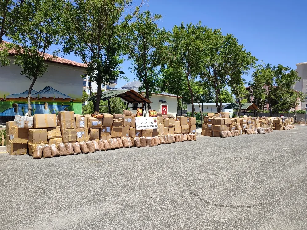 Aksaray jandarması Yol Konrolünde 9 Ton Kaçak Tütün Ele Geçirdi