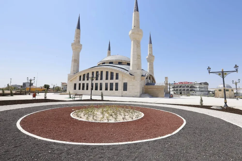 Hz. Ali Şifa Camii ve Külliyesi İbadete Hazır