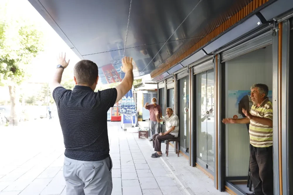Başkan Dinçer Yeni Ayakkabı Boyama Salonu