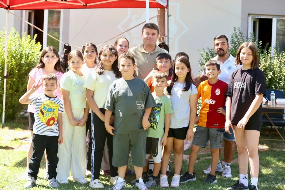Başkan Dinçer “Mutlu Çocuklar, Umut Dolu Yarınların Teminatıdır”