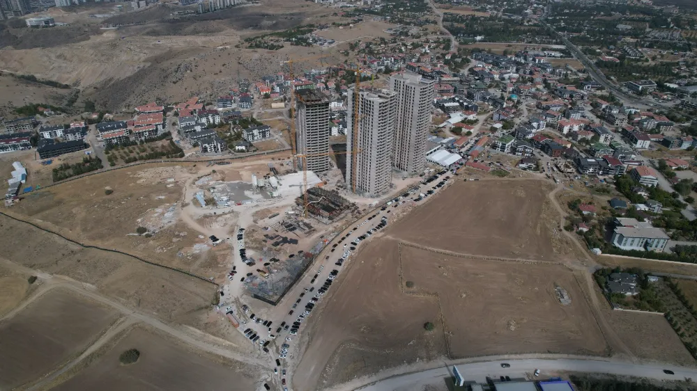 ANKARA’DA KRALİYET  KONSEPTLİ LÜKS PROJE ALICILARA LANSMANLA TANITILDI