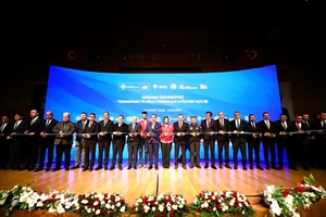 Aksaray Teknopark ve Milli Teknoloji Atölyesi Bakan Kacır’ın katılımıyla açıldı