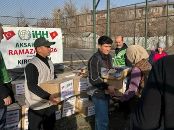 Aksaray İHH’dan Kırgızistan’da Ramazan Kumanyası Dağıtımı