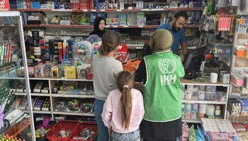 Aksaray İHH’dan Yetim ve İhtiyaç Sahibi Ailelere Kırtasiye Desteği